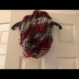 Infinity scarf....great condition